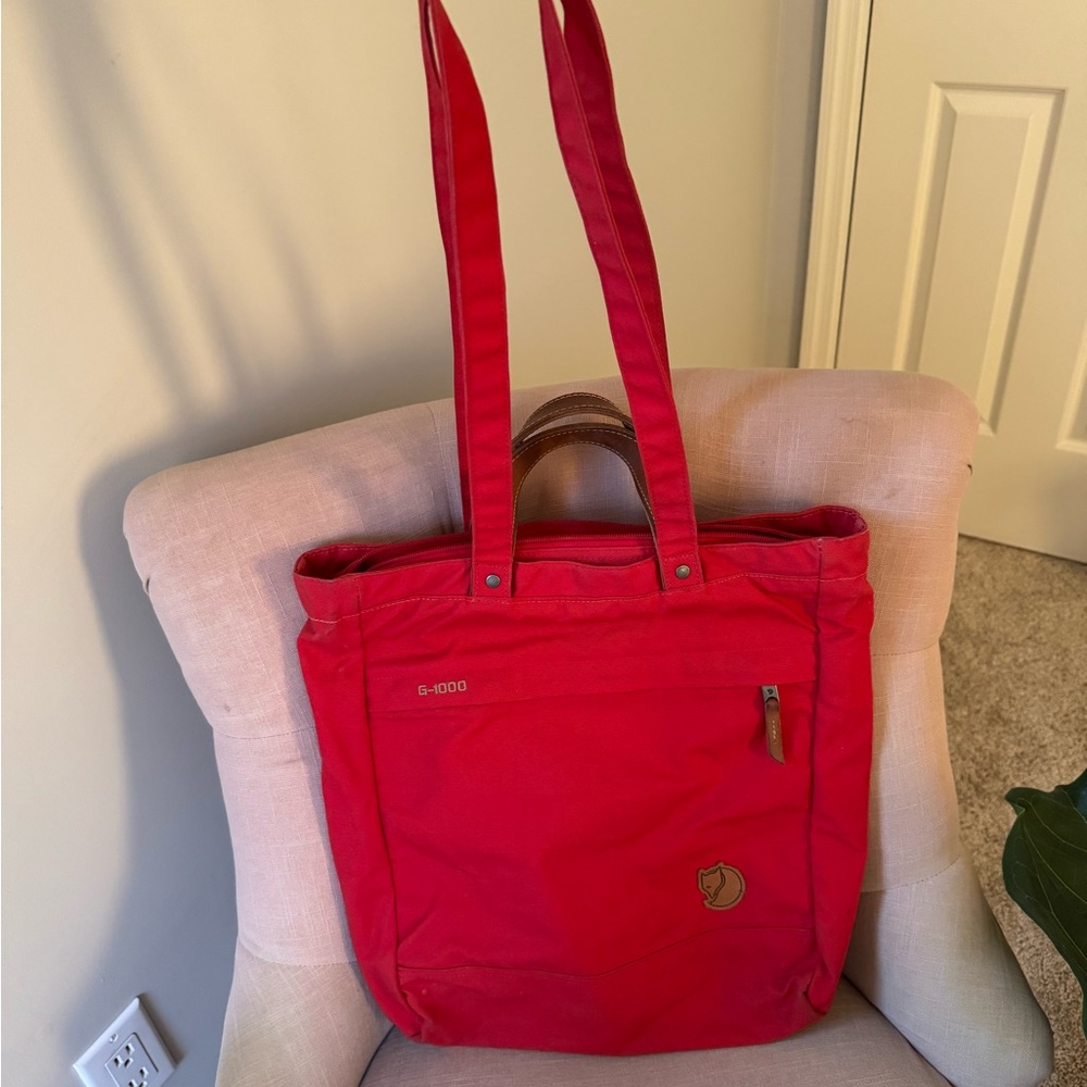 Fjallraven Ornskoldsvik G-1000 Shoulder Tote/Backpack Red Great Condition - Picture 3 of 5